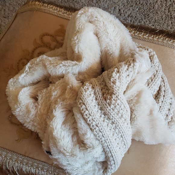 Winter wears - Picture 2 of 4